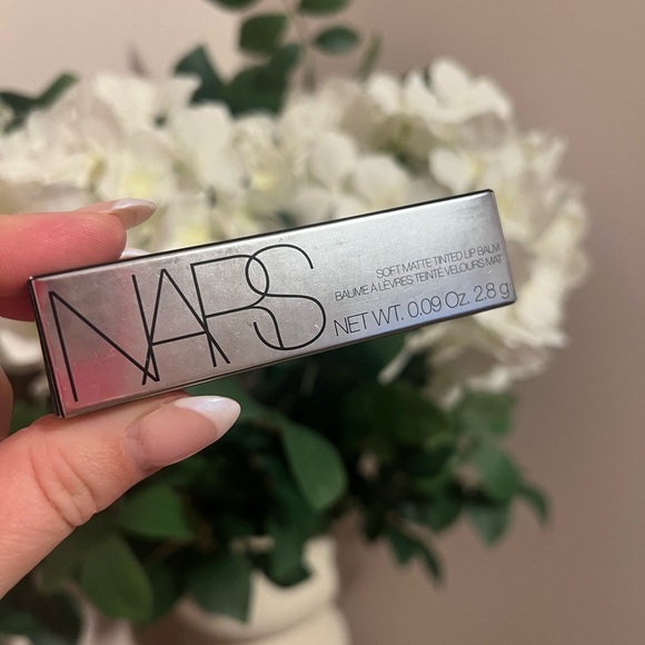 NARS • SOFT MATTE TINTED LIP BALM • INTIMATE - Picture 1 of 6